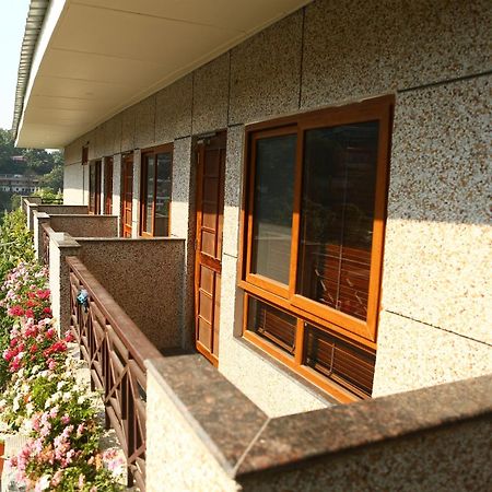 Hotel Devlok Primal Mussoorie Eksteriør bilde